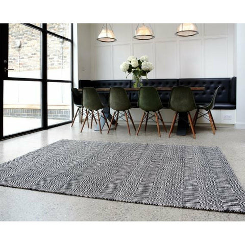 Sloan Black Rug