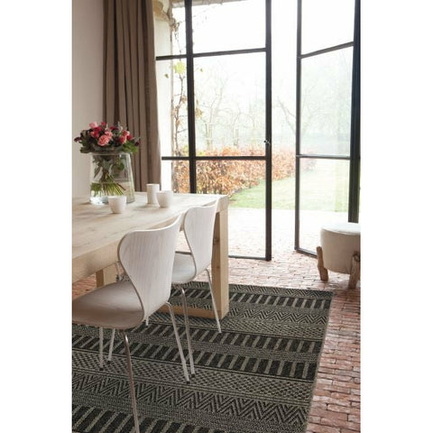 Varanda Rug Black Stripe VA03